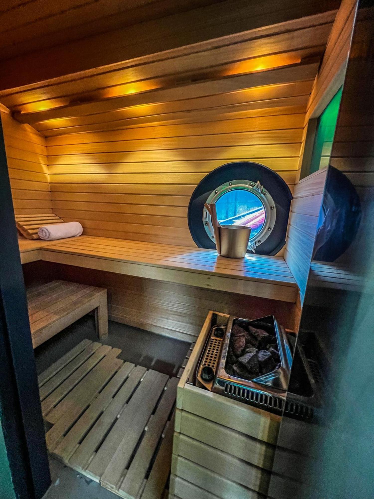 Boat & Boost Amsterdam Bed & Breakfast Dış mekan fotoğraf